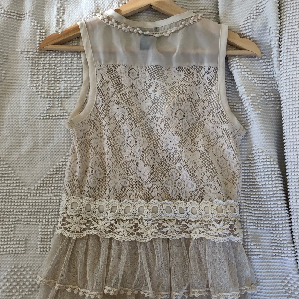 Lace top - Picture 2 of 2
